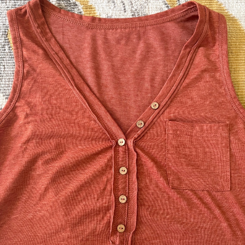 Red/Orange Cropped Tank Top- Rouge! - Picture 2 of 3